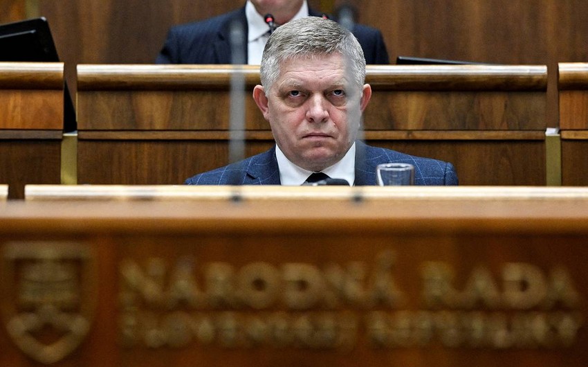 Slovakiyanın Baş naziri çevriliş təhlükəsi ilə əlaqədar təcili iclas çağırıb